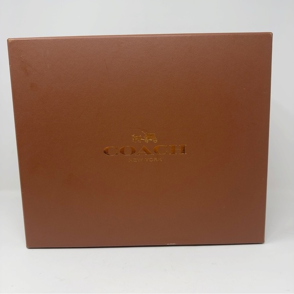 Coach Swagger Satchel - Picture 3 of 15